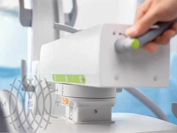 Мобильный рентгенохирургический аппарат c C-дугой Siemens Cios Connect